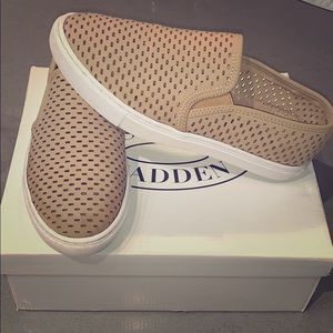 Steve Madden Sneakers